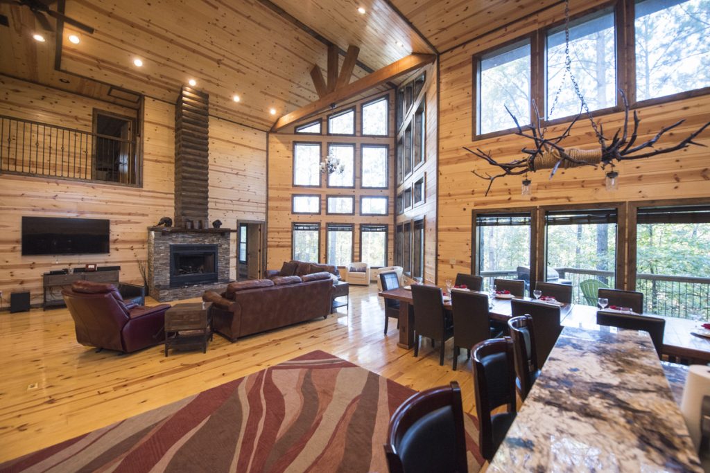 Watch scary movies in your cabin in Beavers Bend