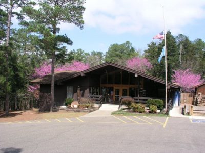 Located inside of the Beavers Bend State Park is the Beavers Bend Gift Shop.